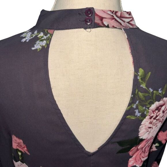 Live 4 Truth Gray Pink Floral Long Wide Sleeve V Neck Lightweight Blouse size m - Picture 7 of 13